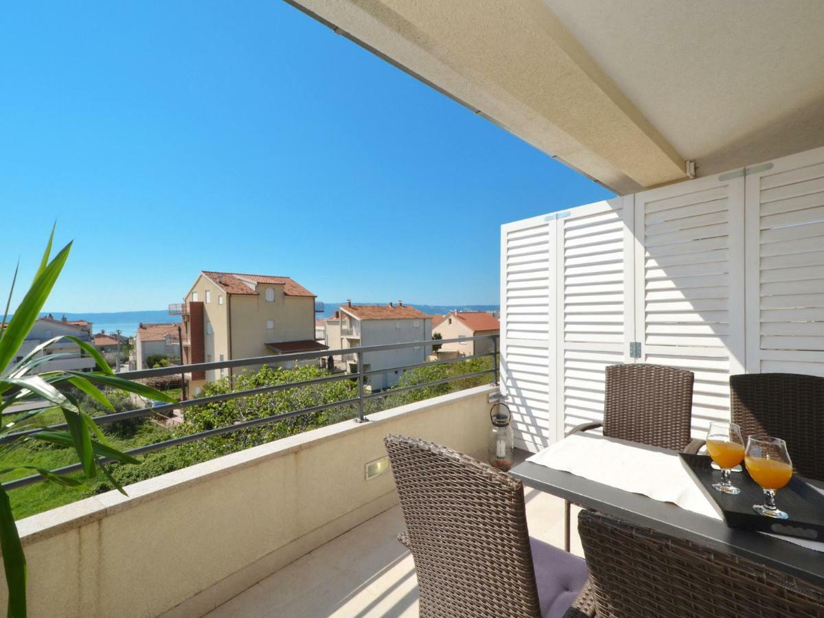 Apartments Ante Anita Каштела Екстер'єр фото